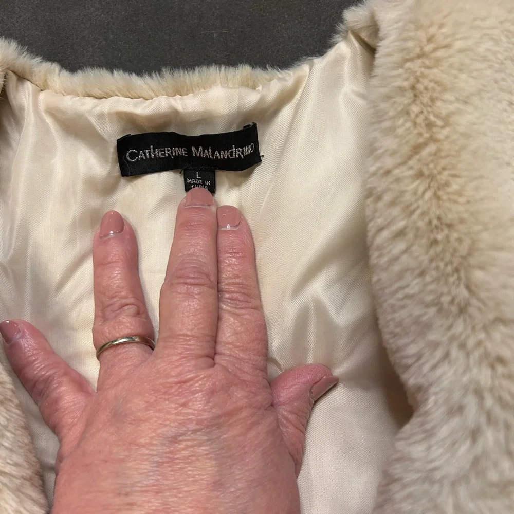 Catherine Malandrino Ivory Faux Fur Vest - Picture 2 of 5